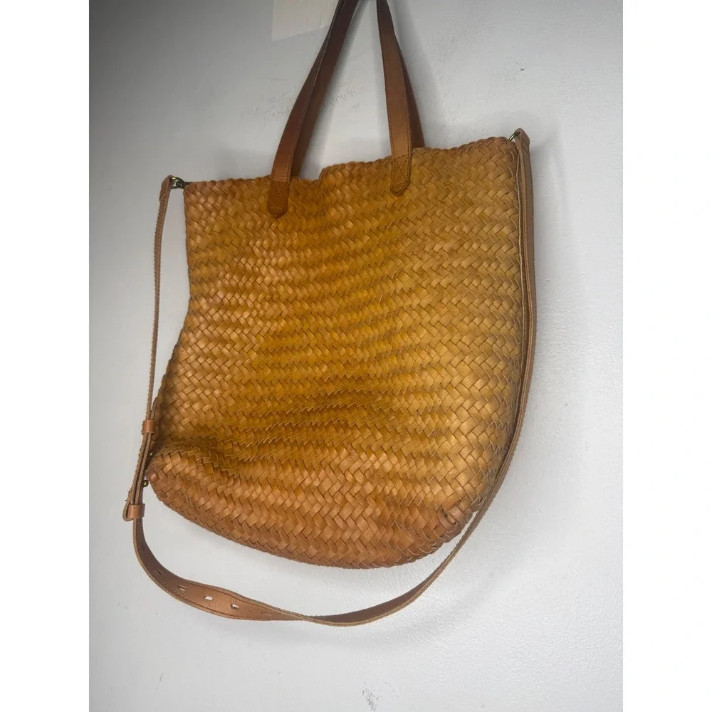 Madewell The Medium Transport Tote: Woven Leather Edition brown